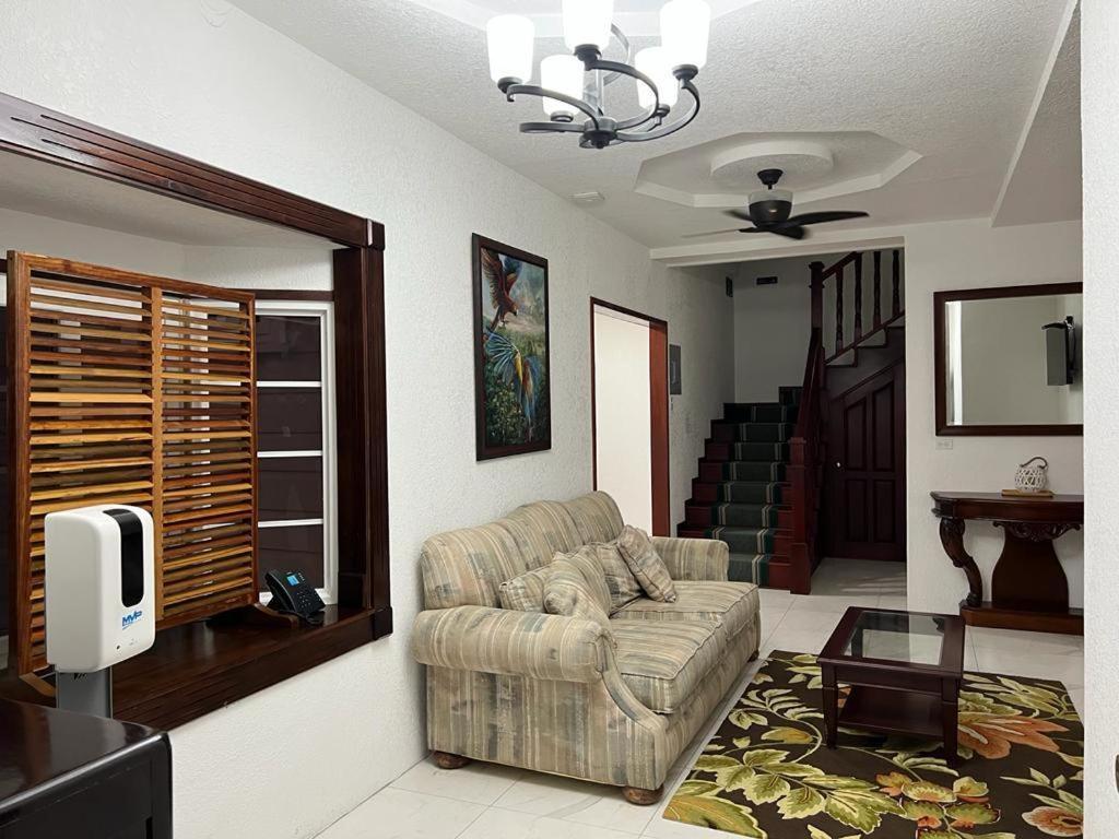 One South Place Hotel Cidade de Belize Exterior foto